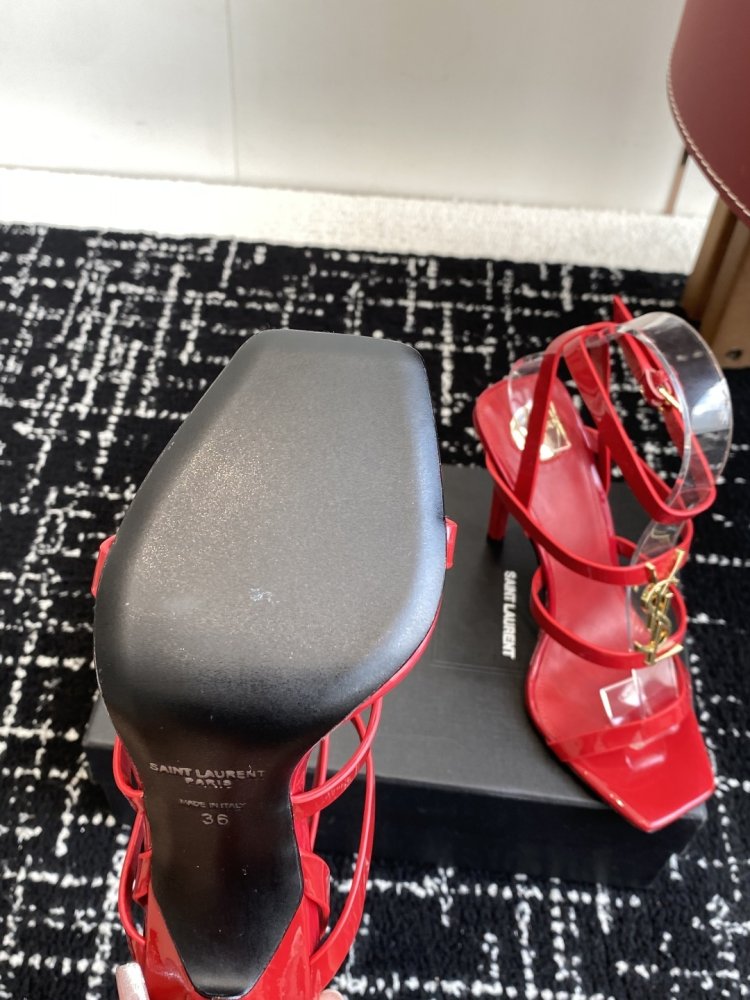 Босоножки фото 9