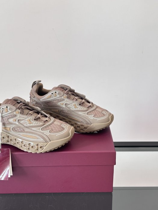 Кросівки чоловічі фото 8