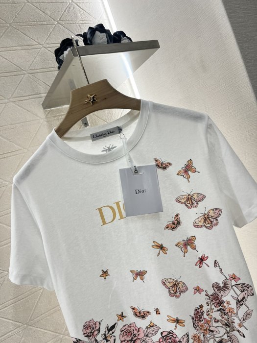 Футболка женская фото 3