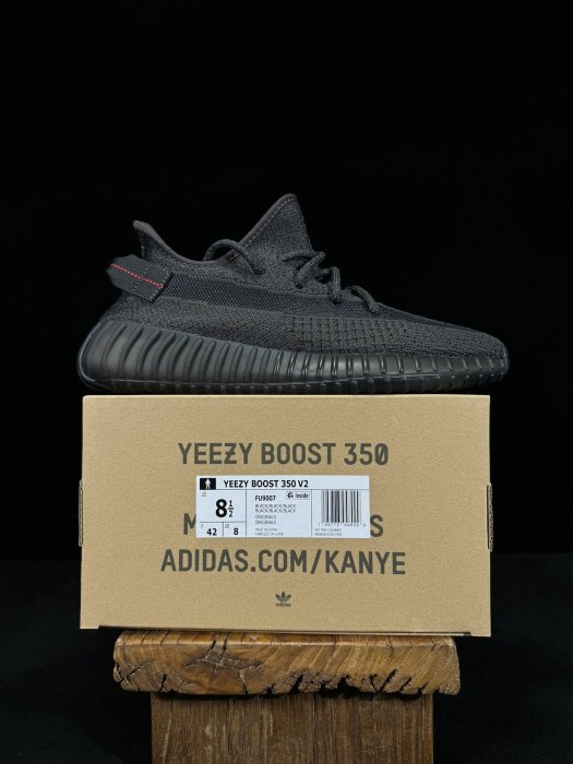 Кроссовки Yeezy 350V2 фото 9