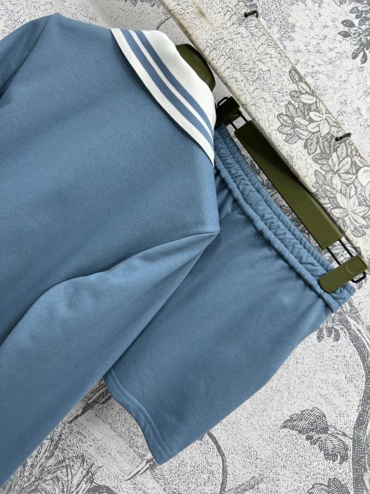 Costume female фото 8