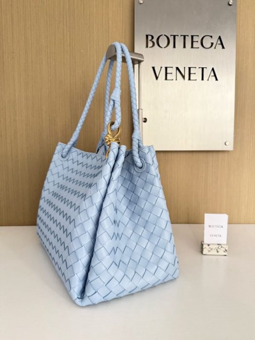 A bag women's at blue skin 30 cm фото 8