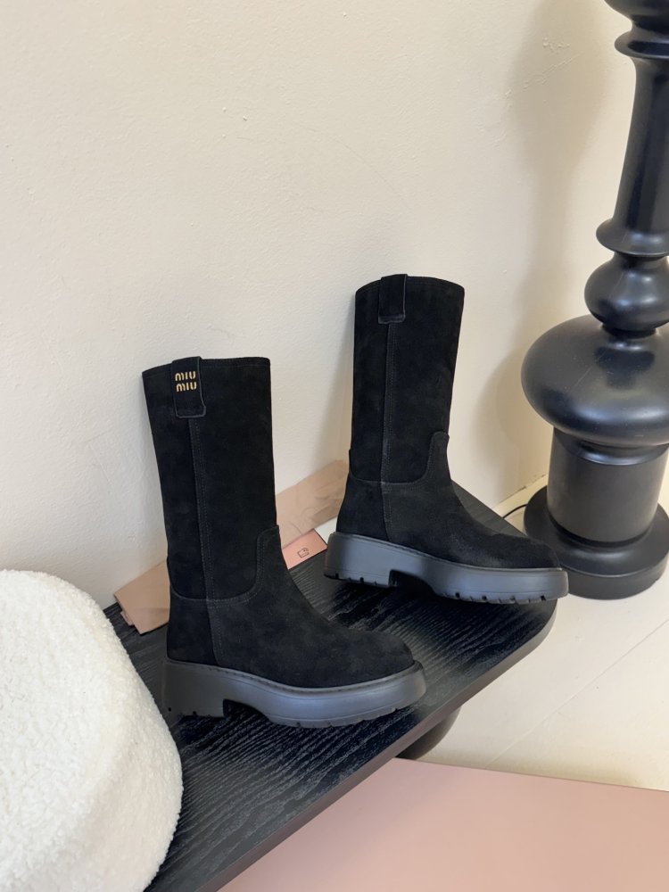 Сапоги женские фото 4