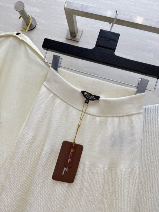 Костюм женский фото 3