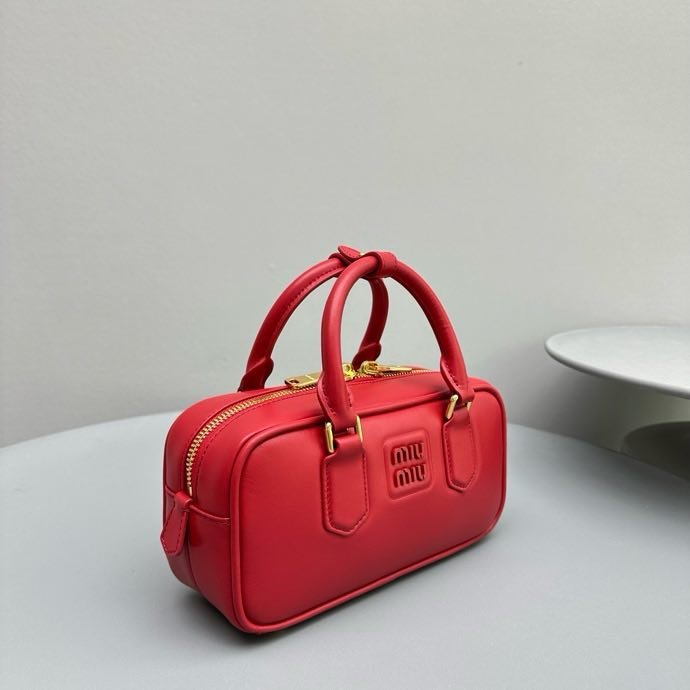 A bag leather women's 22 cm фото 8
