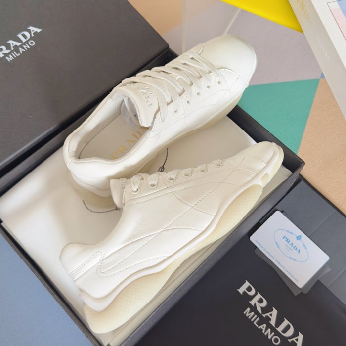 Кроссовки фото 4