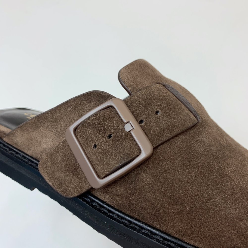 Шльопанці жіночі фото 7