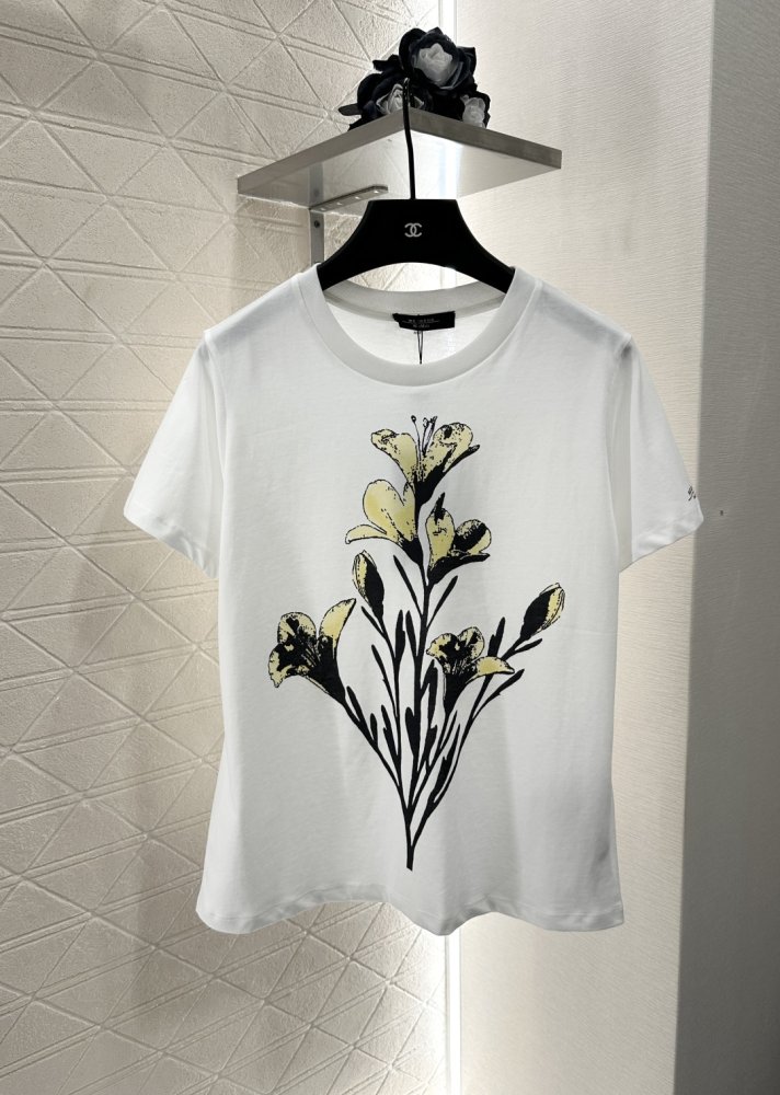 Футболка жіноча