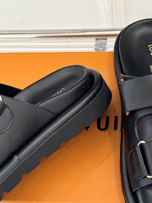 Шлепанцы фото 6