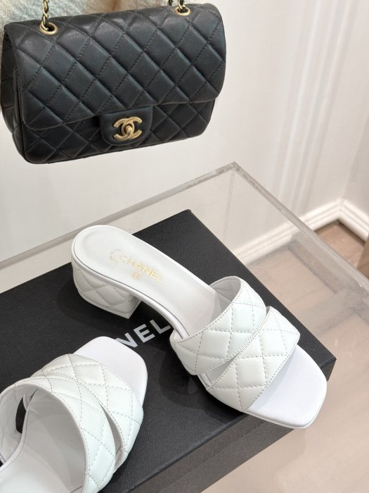 Босоножки фото 5