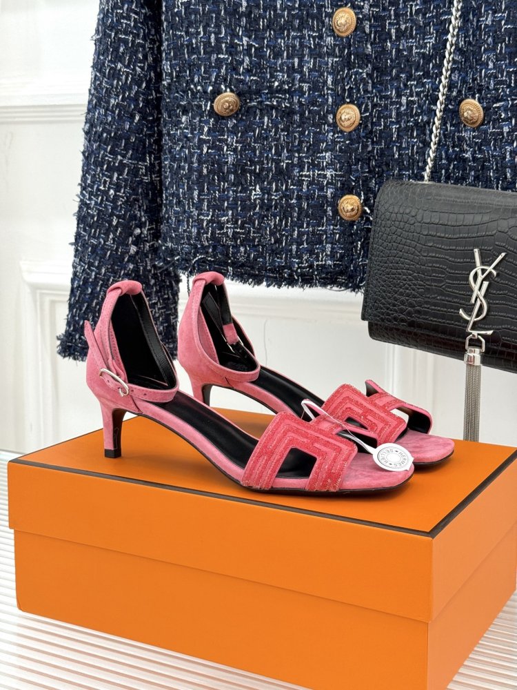 Босоножки Joy