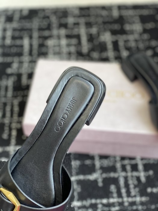 Босоножки фото 8