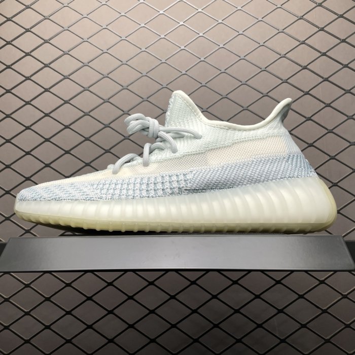 Кроссовки Yeezy Boost 350V2