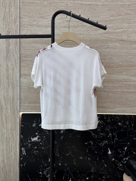 Футболка женская фото 2