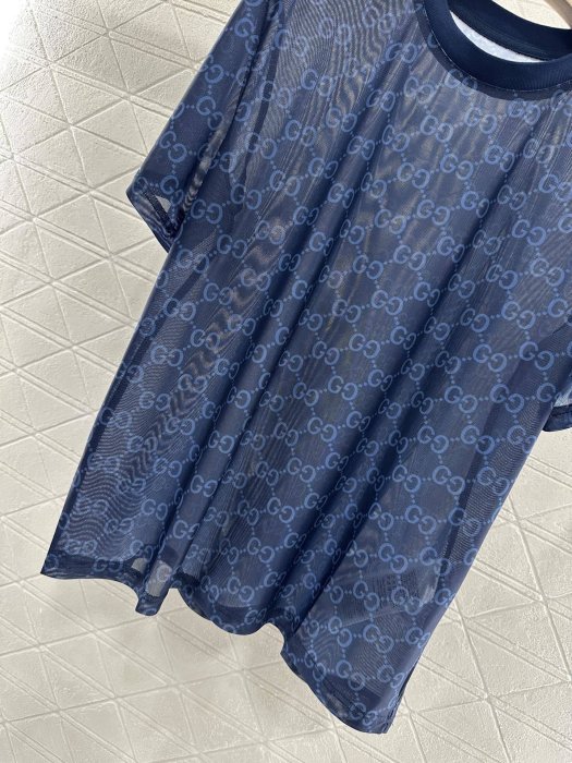 T-shirt women's фото 5