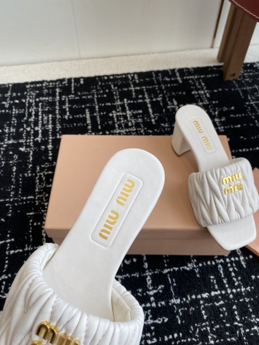 Босоножки фото 7