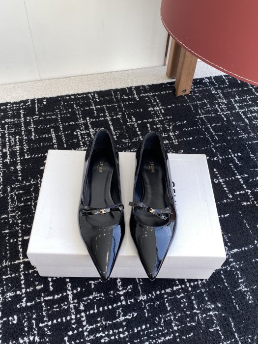 Туфли женские