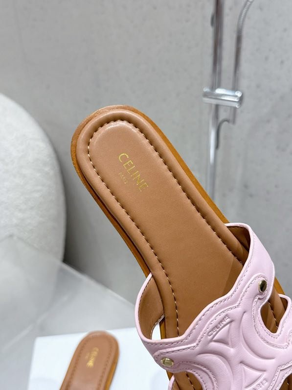 Шлепанцы женские фото 7