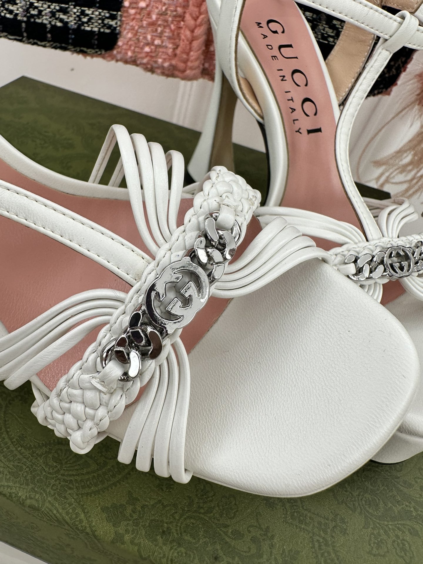 Sandals on thick heel and platform фото 7