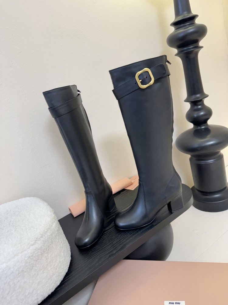 Чоботи жіночі фото 3