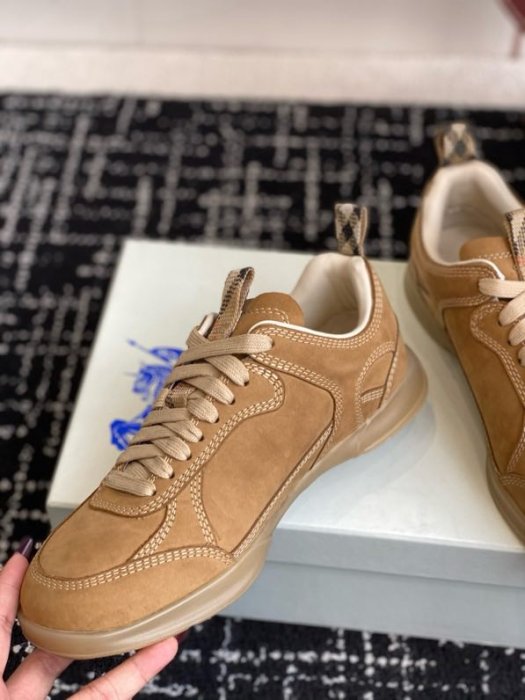 Кроссовки фото 5