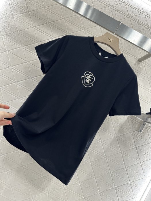 T-shirt women's фото 6