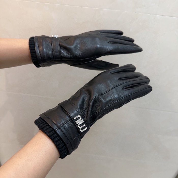 Gloves women's