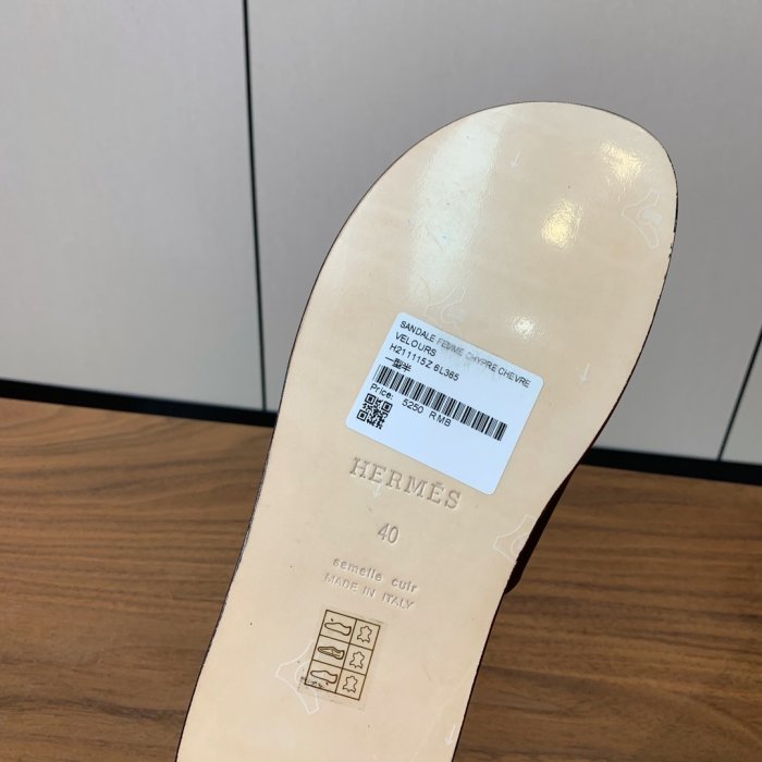 Шлепанцы женские фото 9