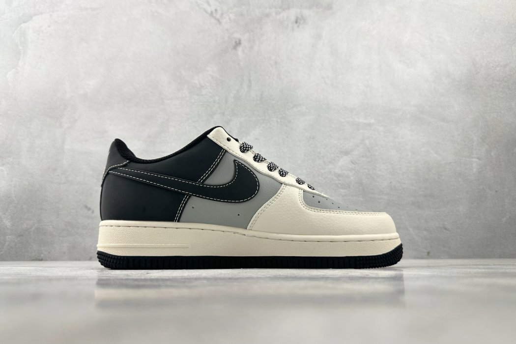 Кроссовки Nike Air Force 1 07 фото 2