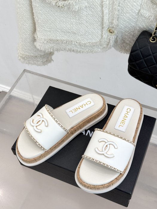 Шлепанцы фото 2