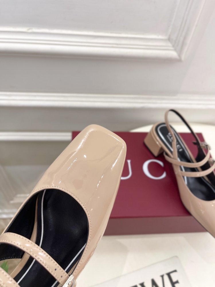 Босоніжки фото 5