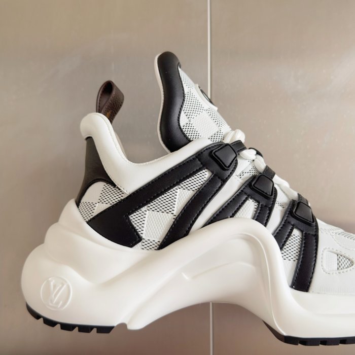 Кроссовки фото 8