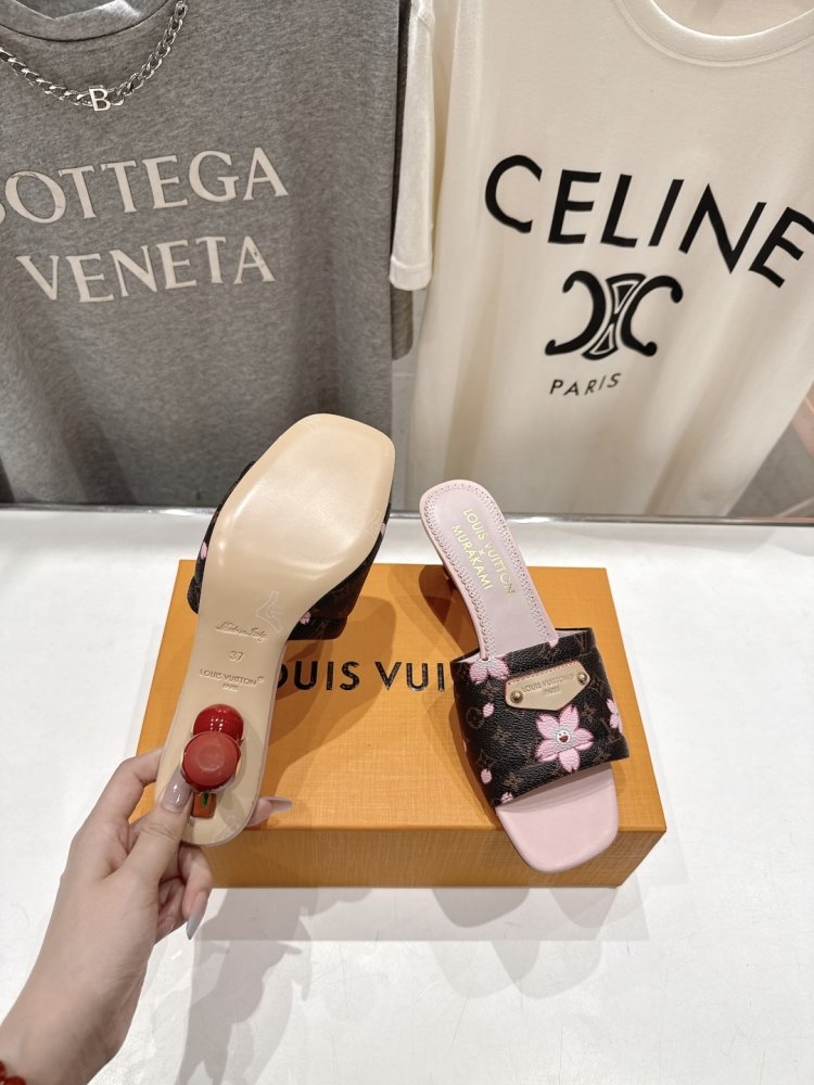 Босоніжки фото 9