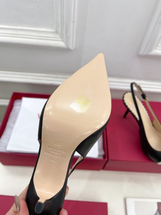 Босоножки фото 9