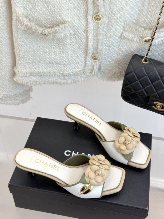 Босоножки фото 3