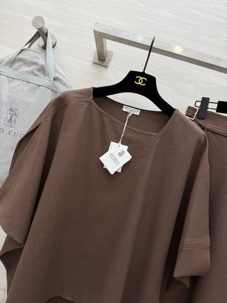 Костюм женский фото 2