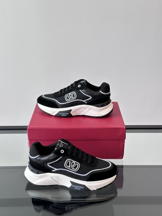 Sneakers men's фото 4