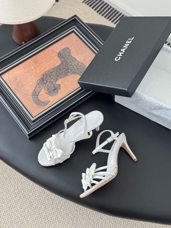 Босоножки фото 7