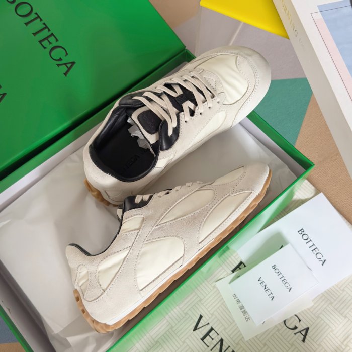 Кросівки фото 4