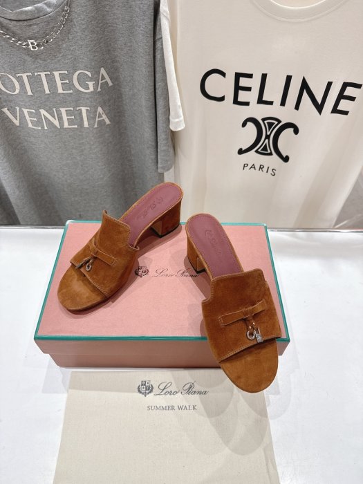 Босоніжки фото 2