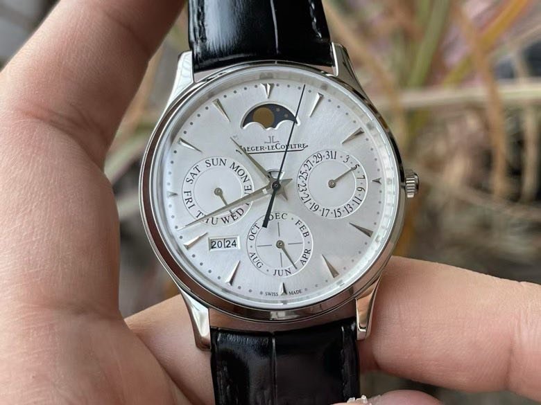 Часы наручные Jaeger LeCoultre Master Perpetual Calendar фото 3