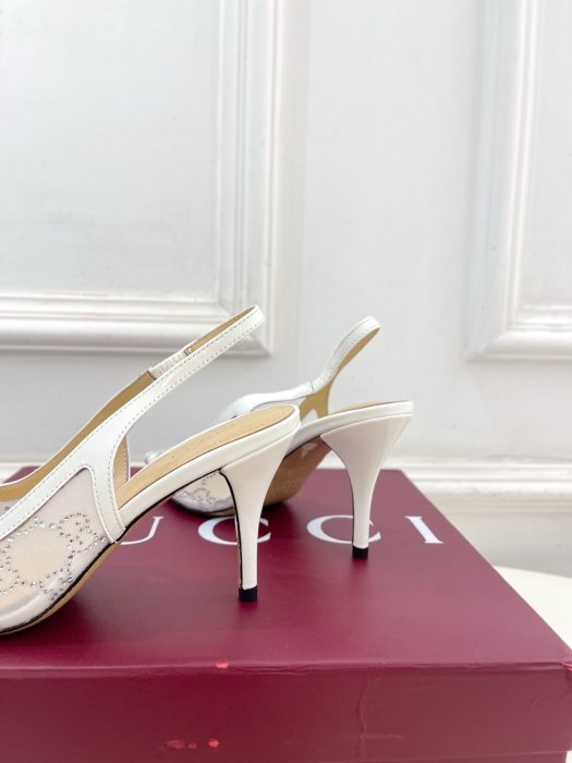 Босоножки фото 6