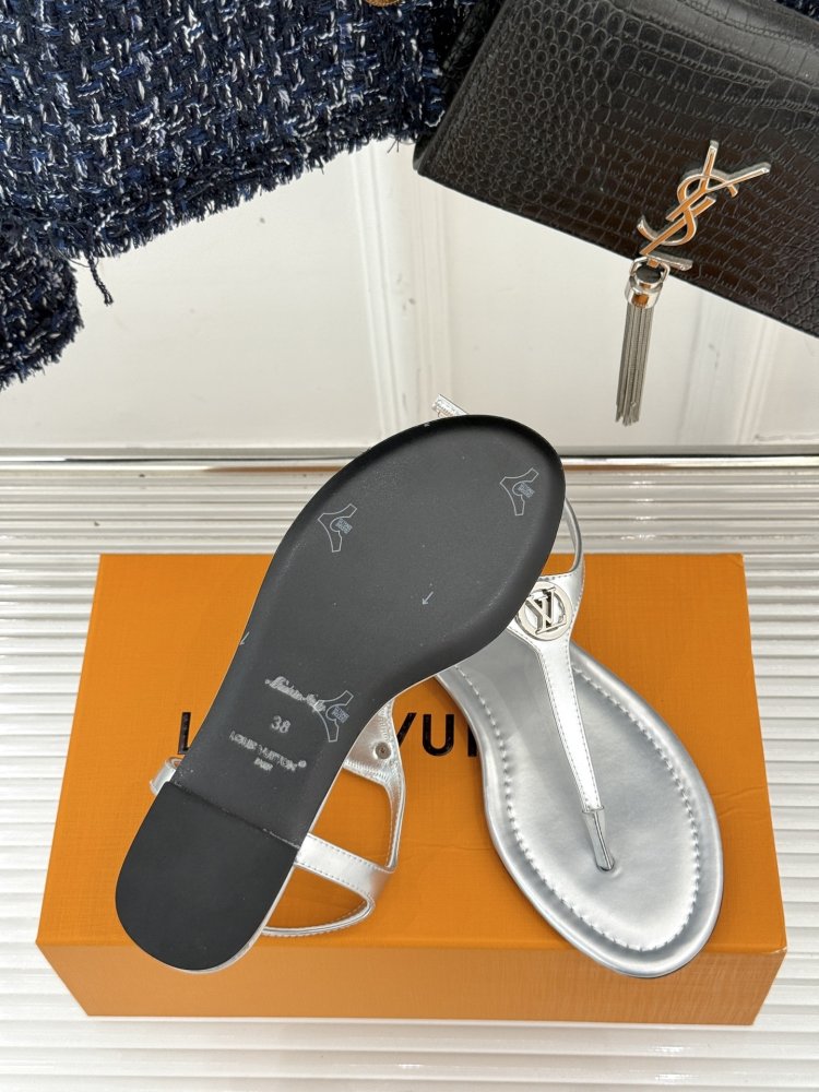 Сандалии женские фото 9