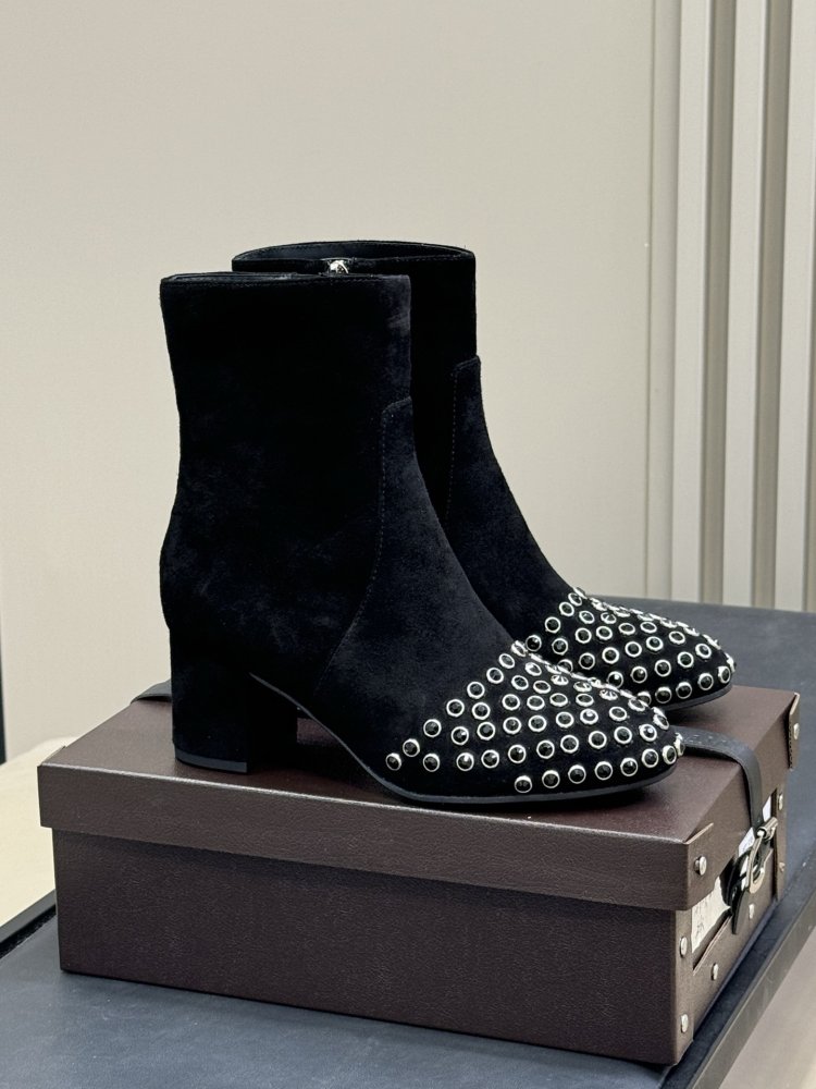 Ботинки женские