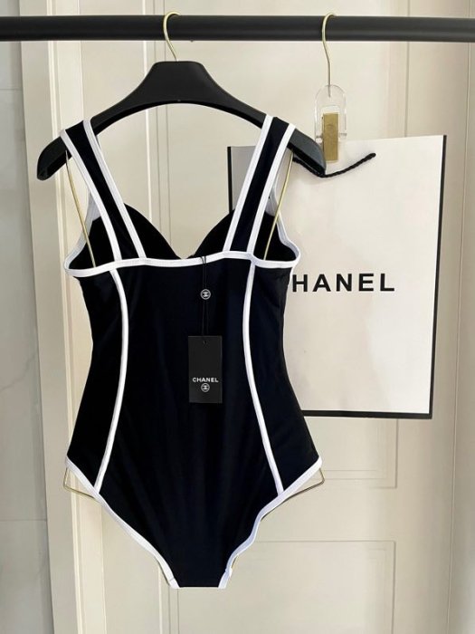 Swimsuit фото 7
