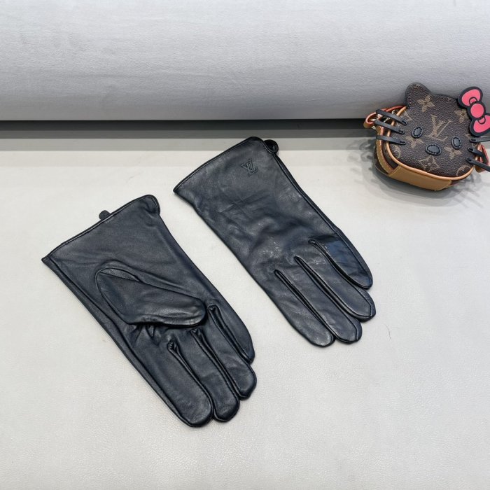 Louis vuitton gloves deals