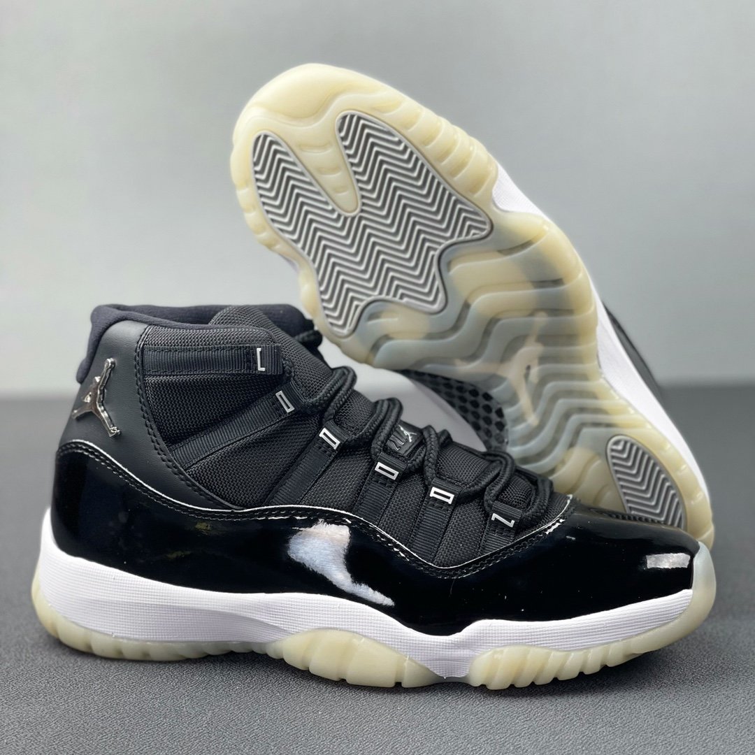 Кроссовки Air Jordan 11 фото 3