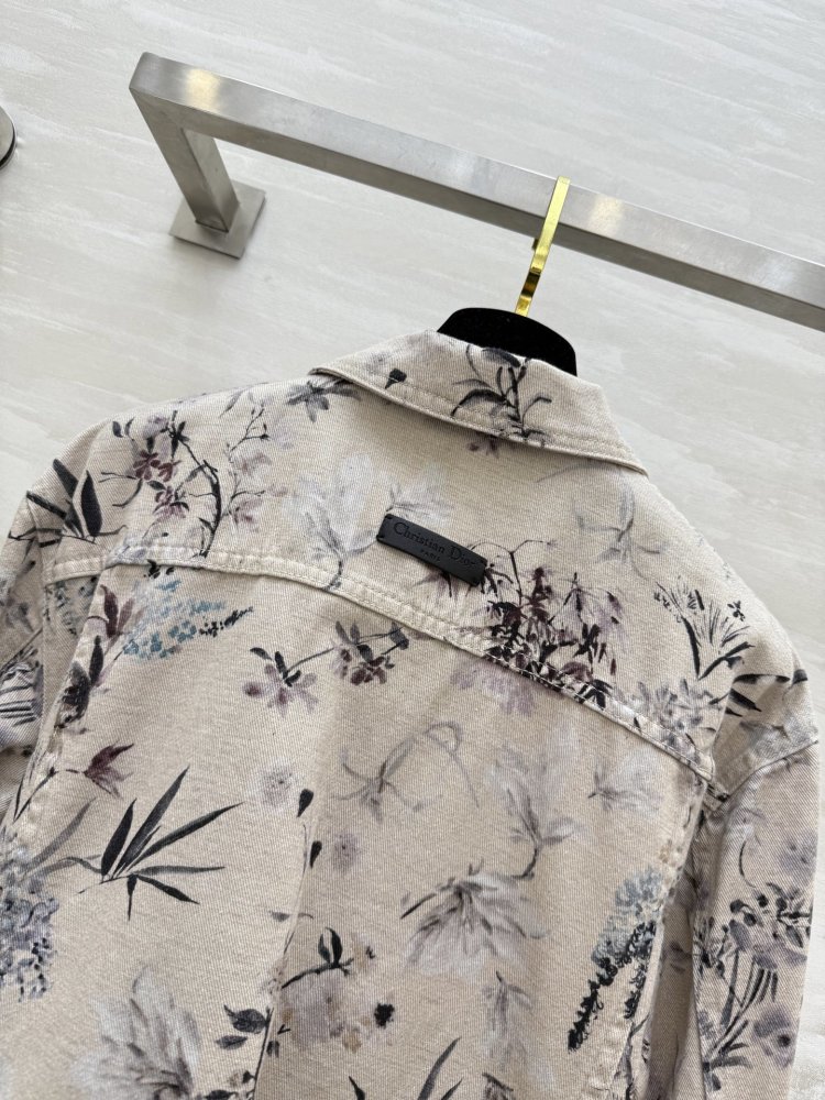 Jacket women's фото 7