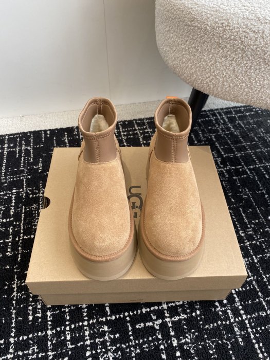 Ugg boots women's