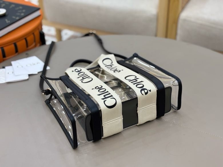 Сумка тоут Chloe Woody Holiday Edition 26 см фото 4